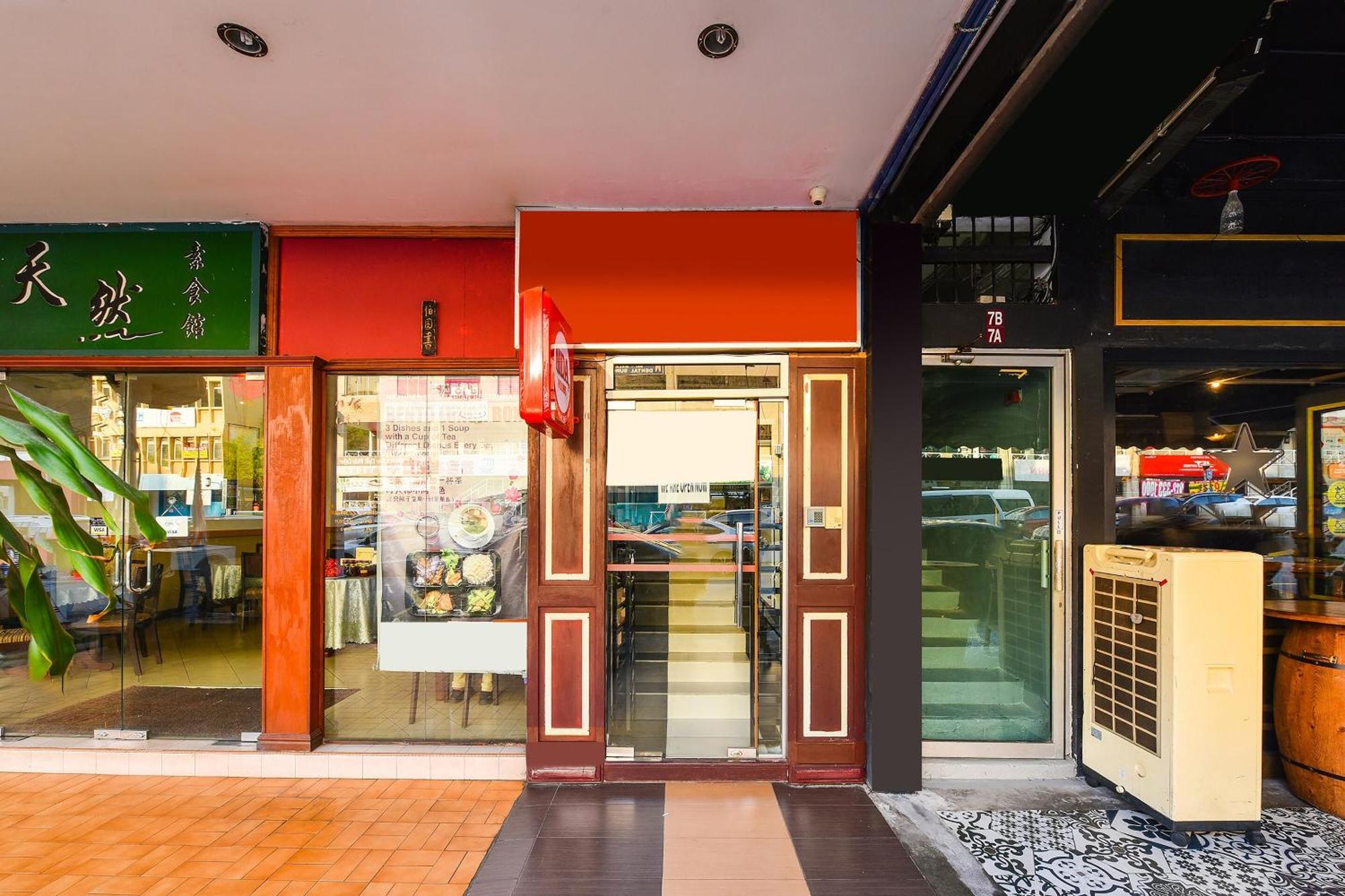 Super Oyo 90562 J Hotel Pj 八打灵再也 外观 照片